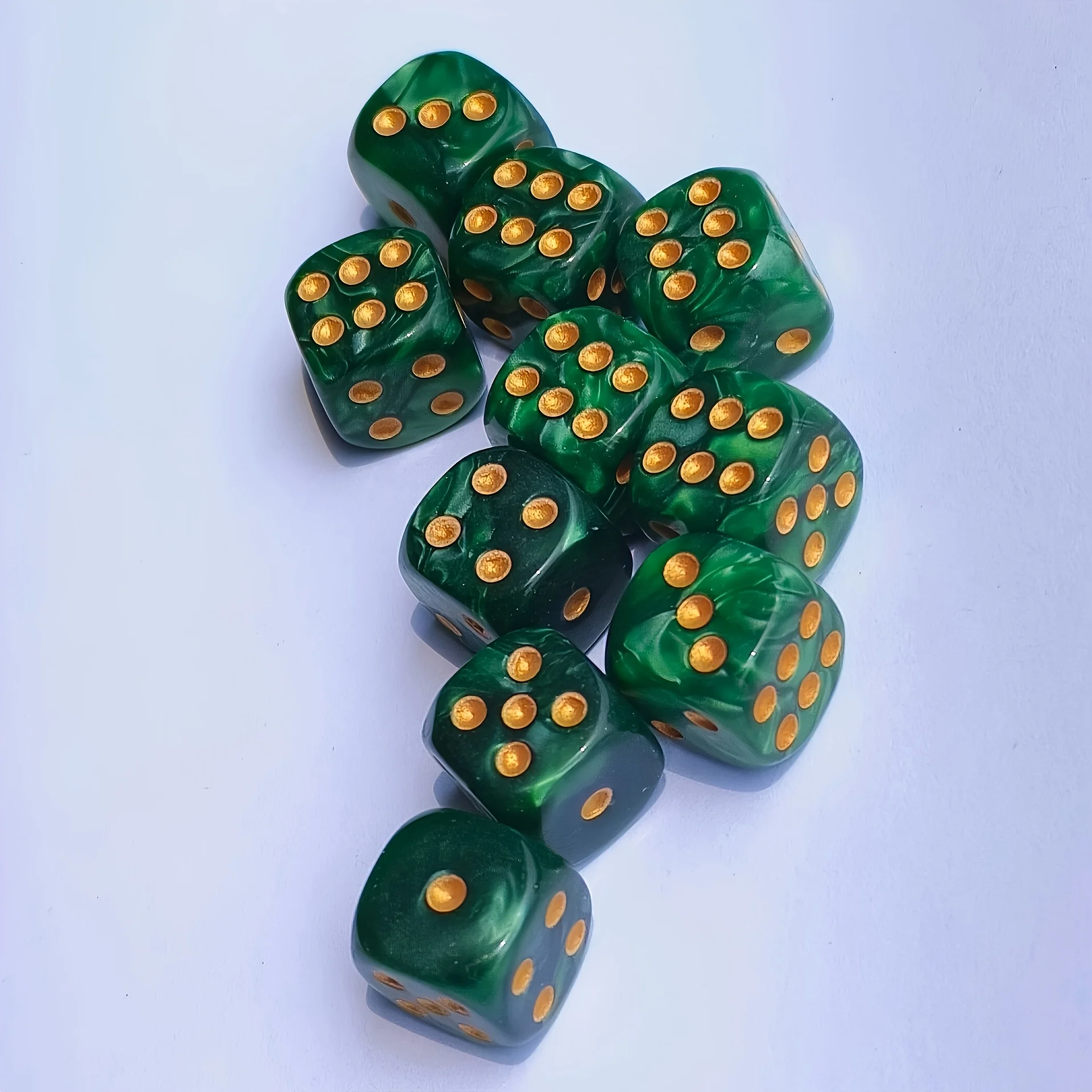 10 stuks 12mm Pearl Swirl D6 d - Party Games Indoor recensie en prijs